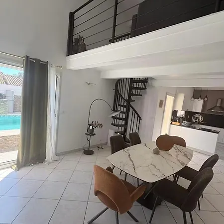 Avec Piscine Et Hamam Proche Des Plages